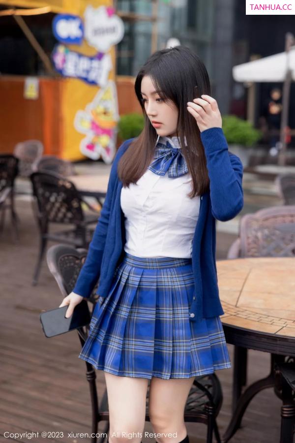 豆瓣酱  [XiuRen]高清写真图 2023.12.01 No.7754 豆瓣酱 丝袜美臀第3张图片